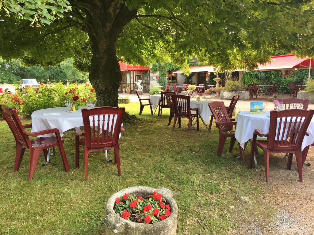 Hotel Manoir Henri IV à Bessines-sur-Gartempe Extérieur photo