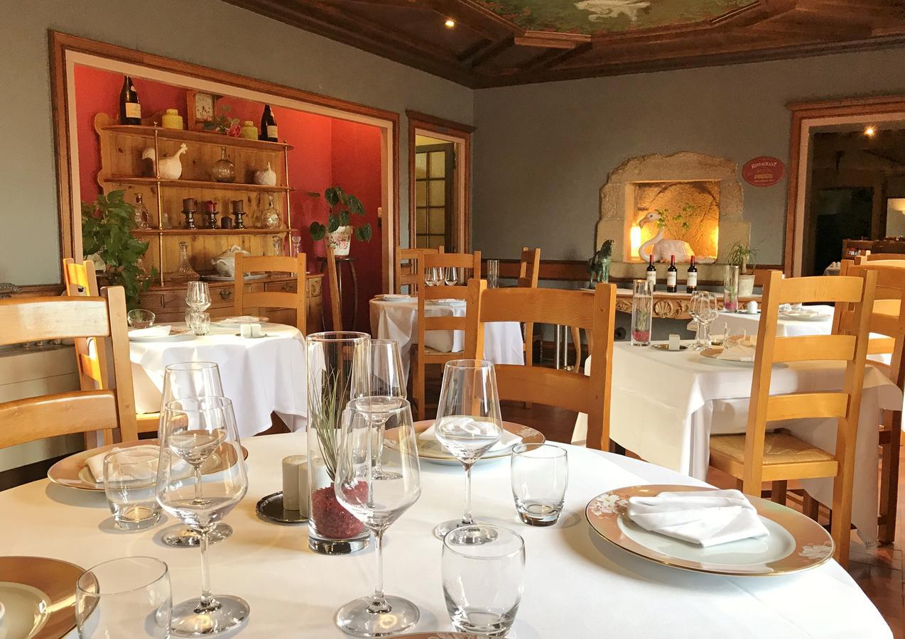 Hotel Manoir Henri IV à Bessines-sur-Gartempe Extérieur photo