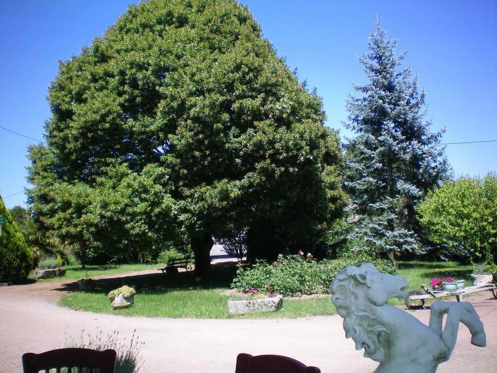 Hotel Manoir Henri IV à Bessines-sur-Gartempe Extérieur photo